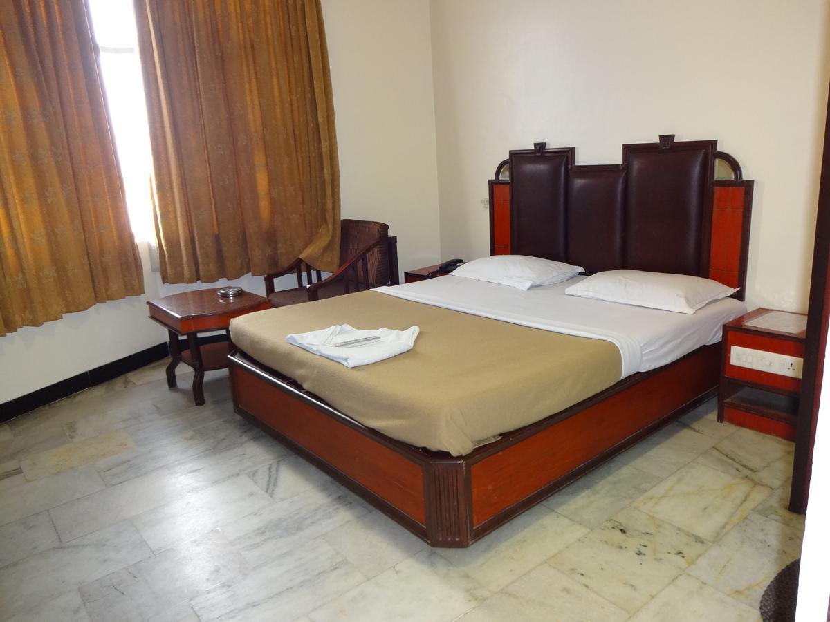 Hotel Naveen Coimbatore Luaran gambar